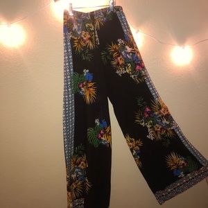 pants good for the beach super comfy!!